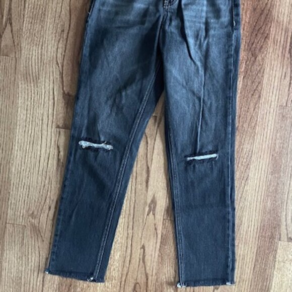 BP BY NORDSTROM: JUNIOR GIRLS BLACK DISTRESSED JEANS-SIZE 26 - Picture 2 of 2
